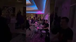 Clavado en un bar (Guitar Solo) 🎸🎶 #man&aacute; #guitar #livemusic