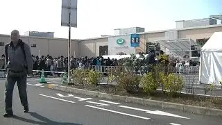 きゃりーぱみゅぱみゅがAEONレイクタウンでイベントをするのでSuper Cubに乗ってオカズを買いに行く4