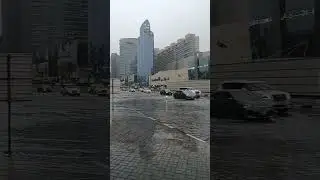 Heavy rain in Dubai #shortvideo #dubai #reels #subscribe #viral #burjkhalifa #sharjah