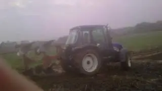 new holland T4030