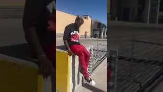 How to take good instagram photo poses #shortvideo #outfitinspo  #instagram #streetwear  #viralvideo