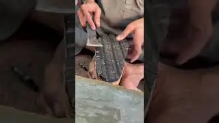 Behind dezain of Norozi Chappal #norozichappaldgk #shoesstore