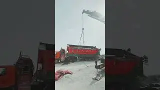 Khan Crane Service in Mianwali Crane rental company #cranerental #lifter #craneservice #mianwali
