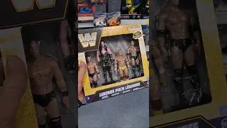 BOOTLEG WWE FIGURES FOUND IN B&M 😂 WWE FIGURE TOY HUNT AUGUST 2025 #WWE #wwetoyhunt #wwefigures