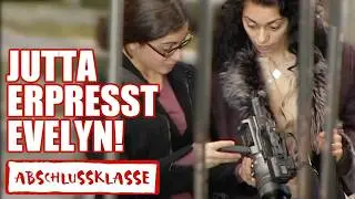 Nach BH-Klau! Evelyn wird von Jutta mit Beweisvideo erpresst! | Folge 9 | Die Abschlussklasse 03