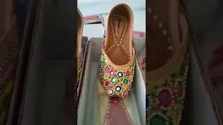 Voguish Women Punjabi Jutt - MochiKart