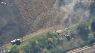 Destruction of the Russian 152-mm Hyacinth-B howitzer by M982 Excalibur guided projectiles