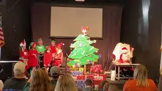 A Flea on Santa&rsquo;s Tree