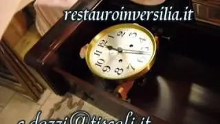 Antico orologio a pendolo da parete in mogano. RESTAURO
