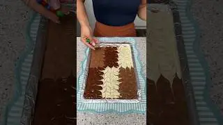 Моя бабушка научила меня делать корж для кренделей 🥰 #шорты #короткий #еда #рецепт #короткоевидео...