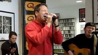 David Duchovny Performs Live on Jim Kerr