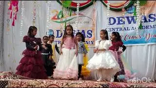 Chale jaise hawayen sanan sanan incredible performance little girls #school #kidzabcdpoint 