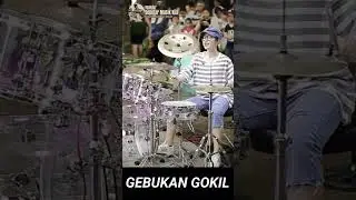 Drum cewek skil bikin melongo