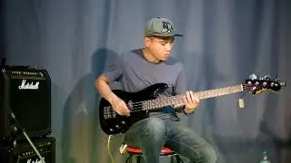 Mad Axe Bass