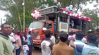 घडी ना काटा गर गर फिरे
