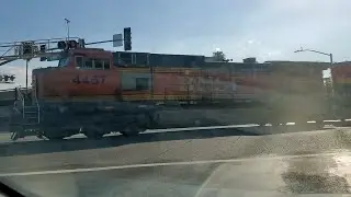 BNSF 4467 at Glendale Ave and 59th Ave