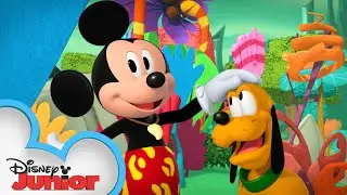 Dino Doggies | Mickey Mouse Funhouse | @disneyjr