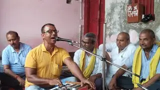कीर्तन, गांव-देहात, का सामूहिक धार्मिक गायन।