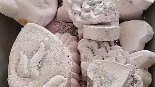 Glitz mix|| in large molds|dusty|soft