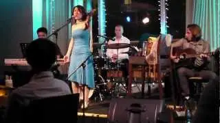 Mari Tochi/栃屋まり sings 