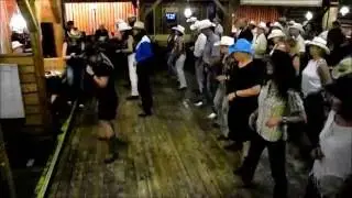 Line Dance Holly&acute;s Church - Choreo: Lilly und Mario Hollnsteiner