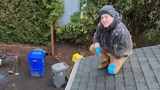 Step-by-Step Guide: PNW's Exterior Cleaning Heroes Show You How to Clean Gutters Like A Pro! #wow