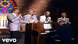 Bill & Gloria Gaither - This Ole House [Live] ft. The Statler Brothers