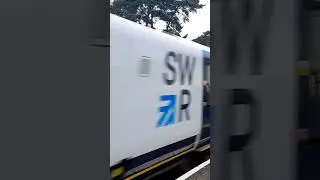 Class 444 Passing Beaulieu Road