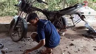14 year old bike restoration india || old bike restored in india || bajaj xcd restoration