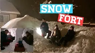 Building The Ultimate Snow Fort!!❄️