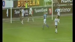 Rune A Jarstein klikker p&aring; lagkompis