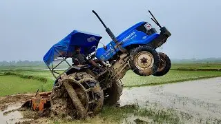 Sonalika Di-42 RX Stuck in Mud | How to get the tractor out of the field | Tractor Vehicle