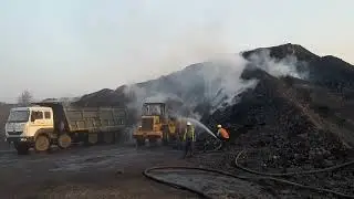Coal Stock Dealing with Fire 🔥#coalmines #coal #coalindia #opencastmining #fire