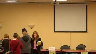 Signat. Alberic Ciutat Lectora i presentació llibre ‘No es oro todo lo que reluce’ d’Enrique Ortega.