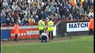 Leyton Orient v Hull City - Division Three Play Off Semi Final 2nd Leg - May 2001