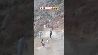 what fielding by sajid pathan 😂❤️&zwj;🩹🥹 #cricket #fielding #bestfielder #football #yt #ytshorts