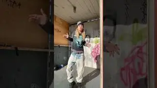 AM I ECCENTRIC ?!🥸 #fyp #wlw #fashion #viral #maneskin #trend #ootd