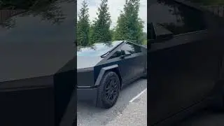 BATMOBILE? Do you know the brand of this car? 🚗 #batman #cars #expensive #future #fancy #shorts