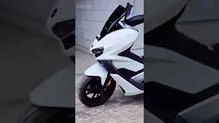 Keeway Vieste 300 | White Maxi Scooter | Sleek, Stylish & Powerful Ride!