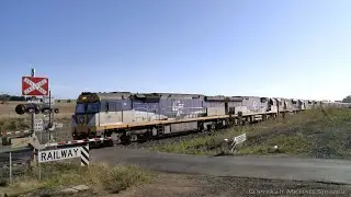 5PM9 SCT Freight Train At Railway Crossing (4/4/2021) - PoathTV Australian Railways