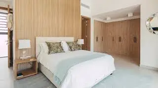 Latest seafront luxury properties- 2Futures
