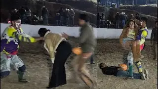 😂 SE PUSIERON INTENSOS LOS GLOBOS😂  #jaripeo #toros #rodeo #caballos