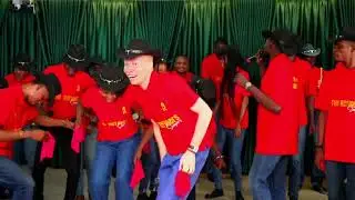 Most Inspiring African Praise Medley by Refiners Singers (Praise 25.82)