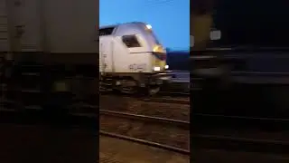 E 4040+wagon citerne.