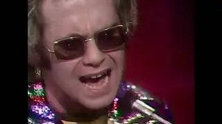 Elton John - Tiny Dancer  [1972] sounds better