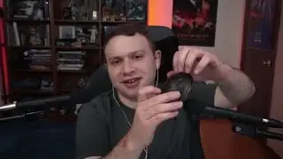 Super relaxed tapping on coconuts with my new Audio-technica at4053b
