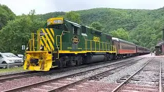 RBMN 2013 GP38-2 Leads a LGSR Passenger Train With a Awesome P5 Horn, At Jim Thorpe,PA!