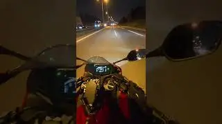 Kawasaki grubu & gezmelere gittim:))) #istanbul #egzoz #hondacbr650r #motovlog #kedi #cat #istanbul 
