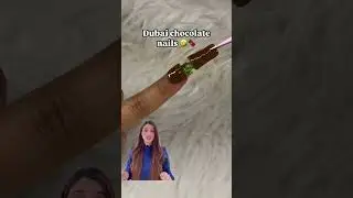 Dubai Chocolate nails?!