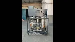Liquid mixing tank by dispersing, emulsifying, heating and cooling functions